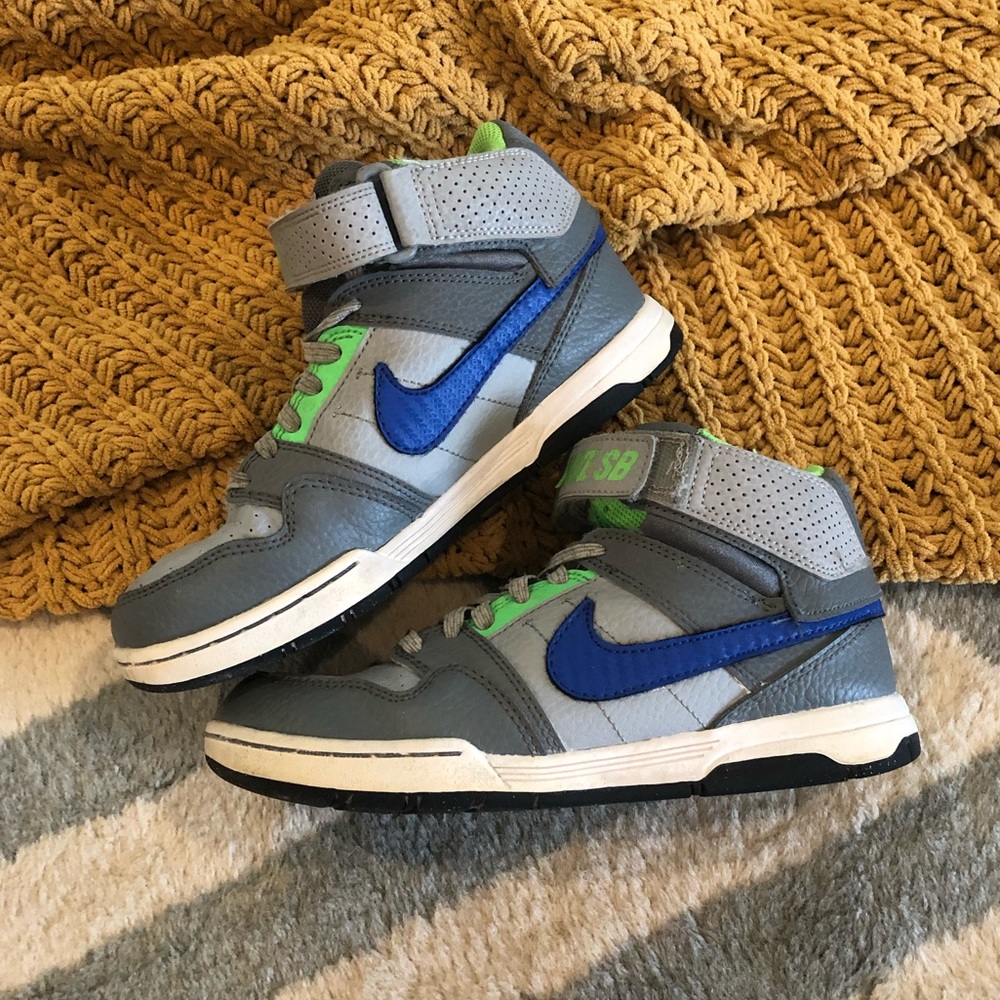 Nike Boys SB high tops - size 2